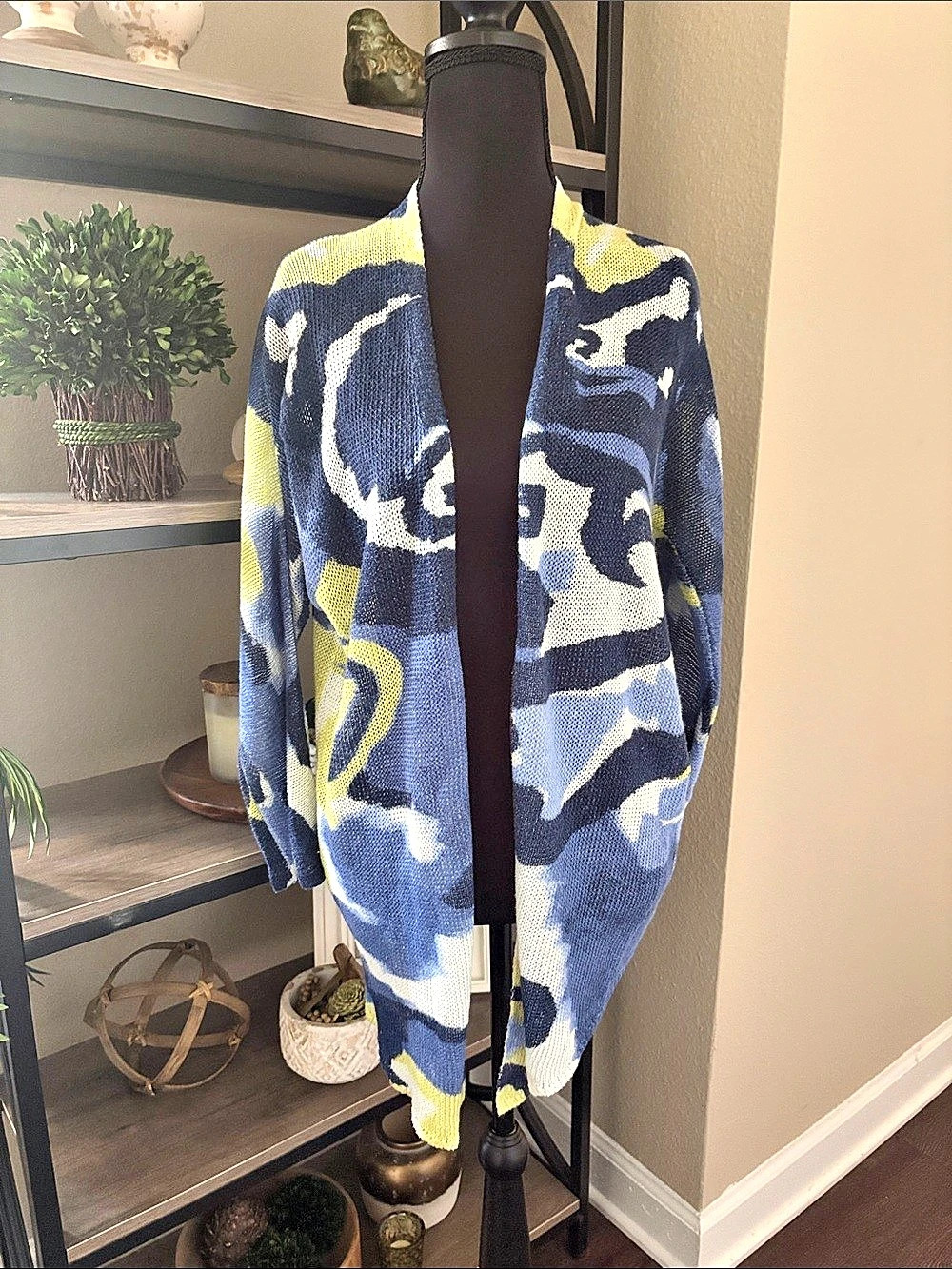 Chico's Abstract Knit Cardigan in Blue & Lime Green Size 1 Like New